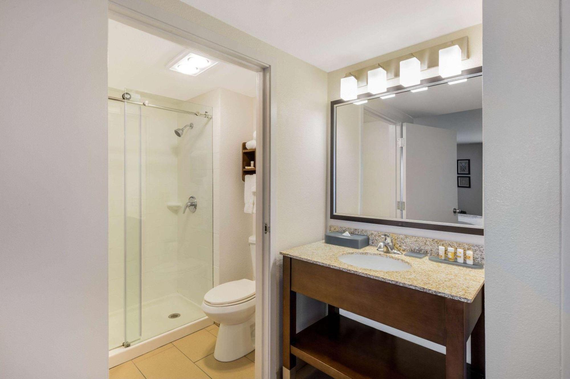 Hotel La Quinta By Wyndham Oakland -