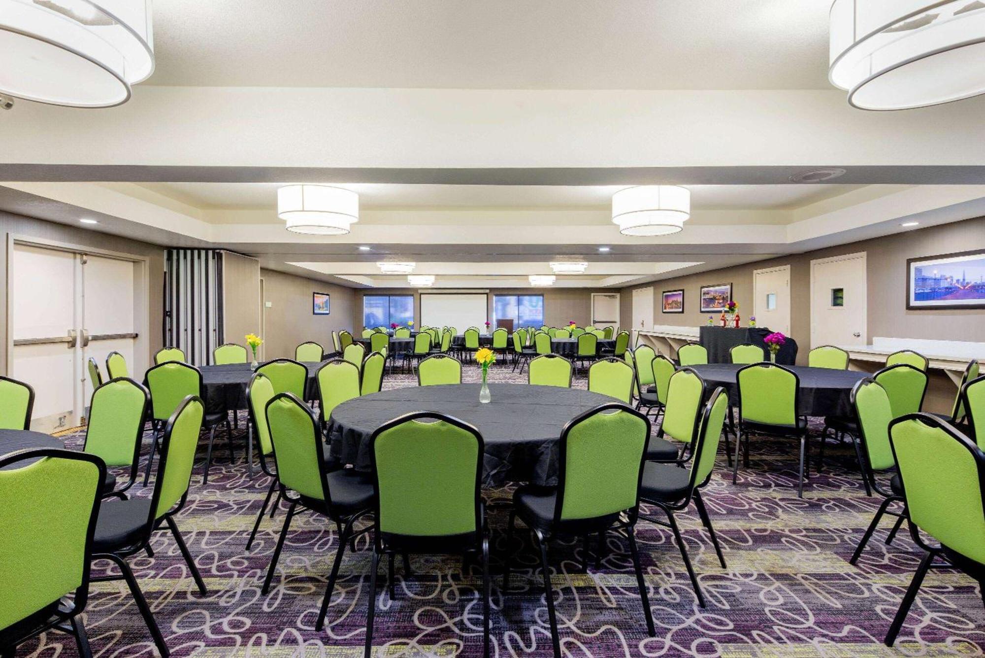 La Quinta By Wyndham Oakland - 3* Hayward